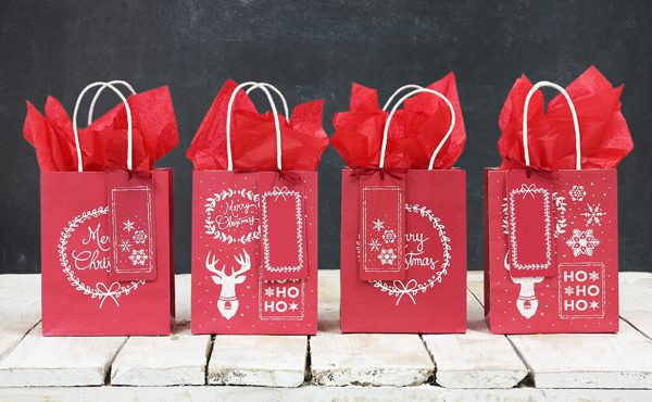 New Christmas bag and tag pack