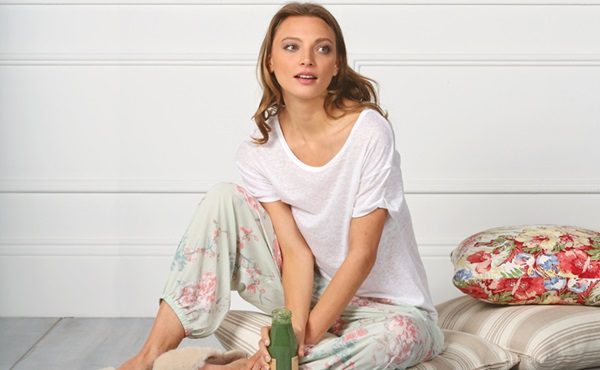 Timeless chic and easy-fit sleepwear