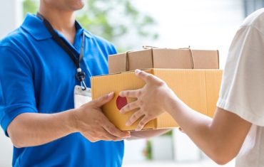 Retailers fail to deliver on fast and free shipping