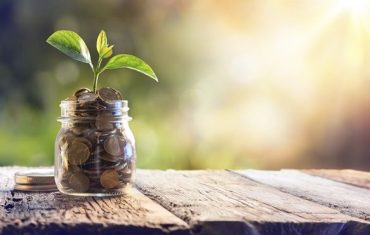 4 ways retailers can improve their environmental impact