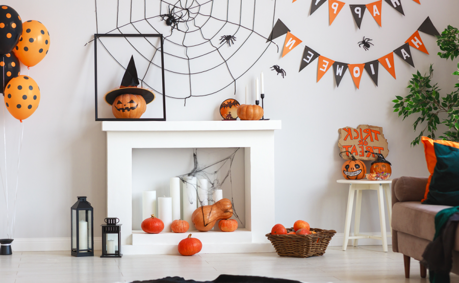 Halloween to hit the sweet spot, uncertainty about Christmas spending boom