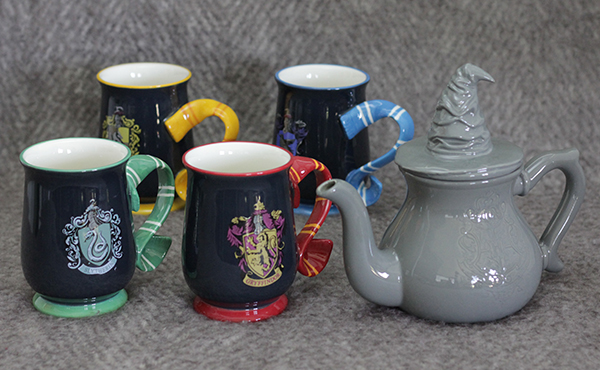 Witches & wizards are brewing up some tea