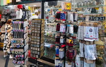 Gift shop in trouble for underpaying staff